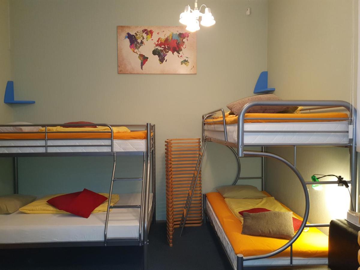 Freedom65 Hostel And Caravan Tallinn Eksteriør billede